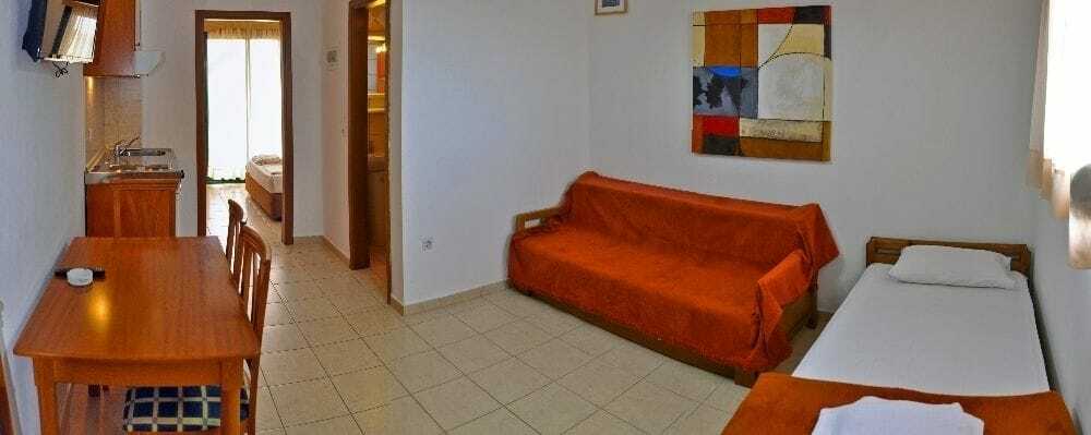 Kondilenias House *