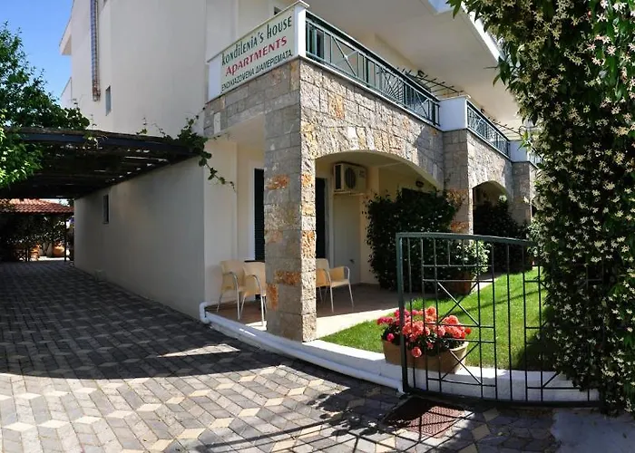 Kondilenias House