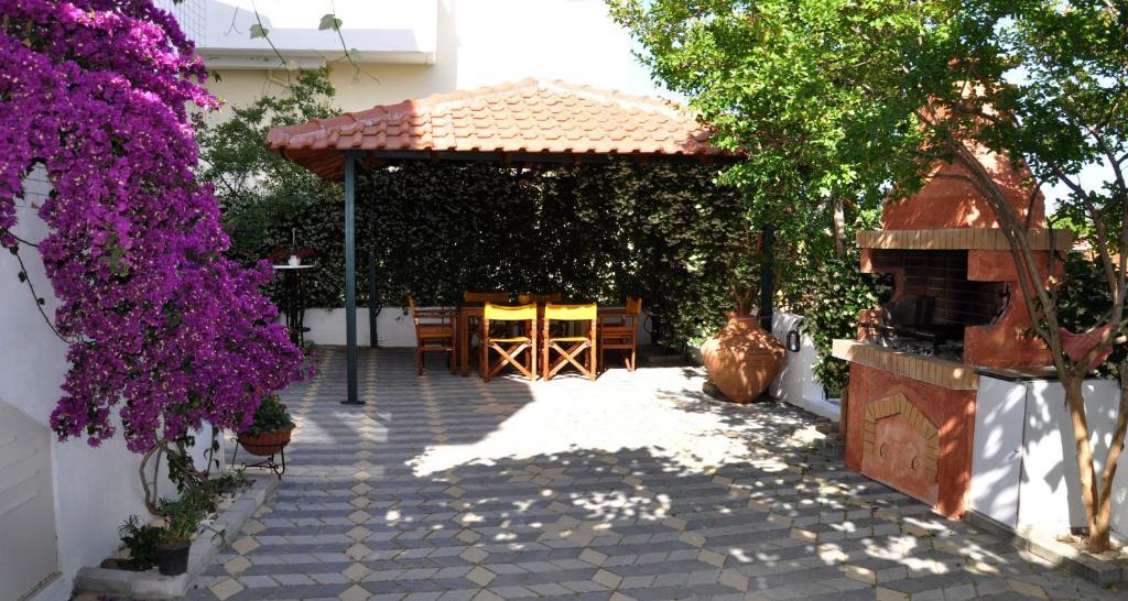 Kondilenias House Apartment *